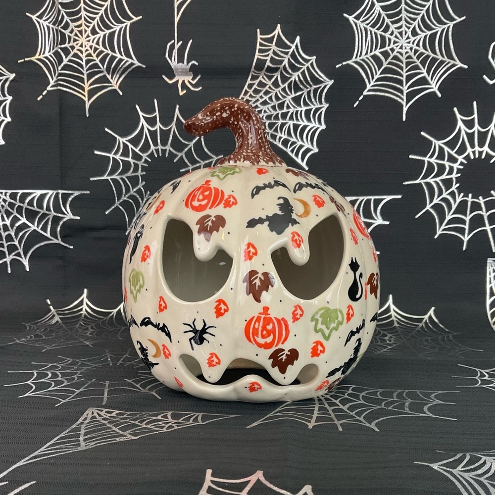 Unikat Polish Pottery Halloween Jack-O-lantern. Hand-Painted